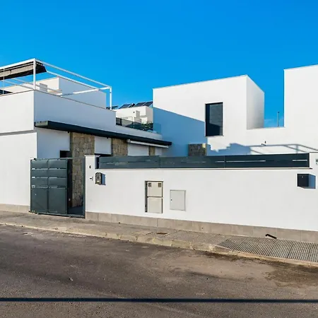 Moderna Casa Villacristal *