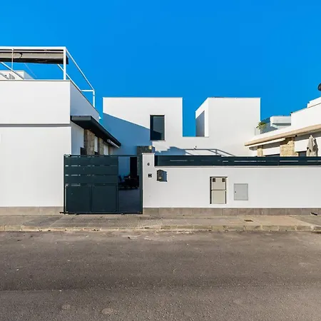 Moderna Casa Villacristal בית נופש