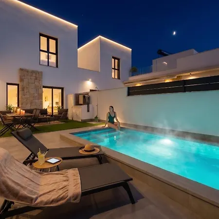 Moderna Casa Villacristal בית נופש *